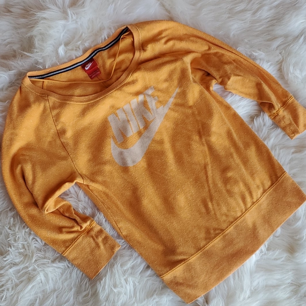 Nike 3 quarter sleeve